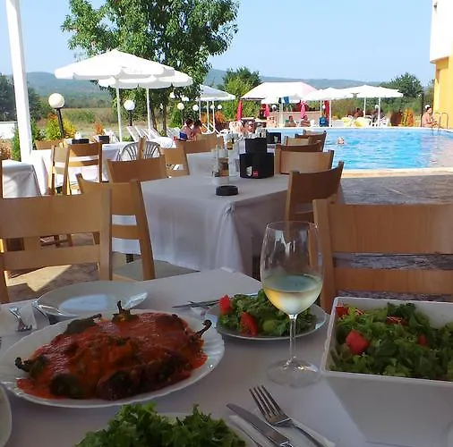 Family Orios 3* بريمورسكو