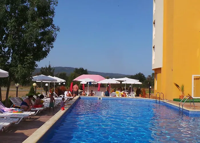 Family Orios 3* بريمورسكو