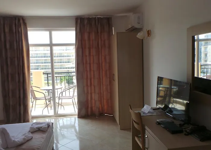 Family Orios 호텔 3*