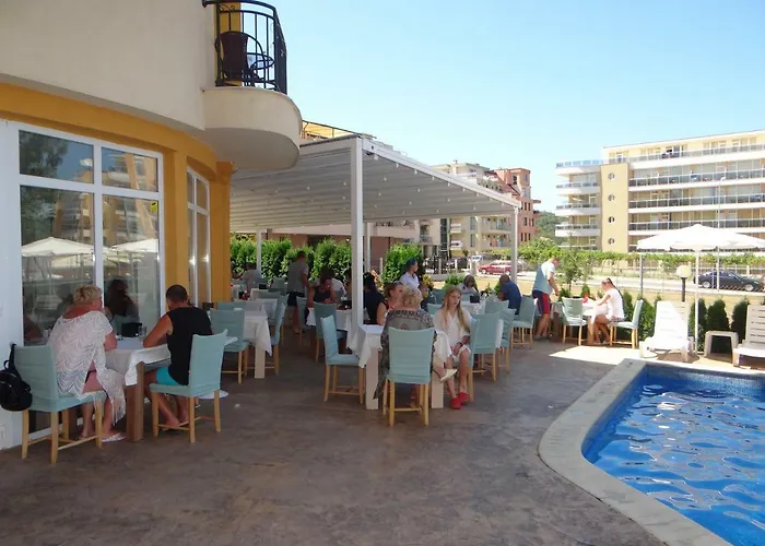 Family Orios 3* بريمورسكو