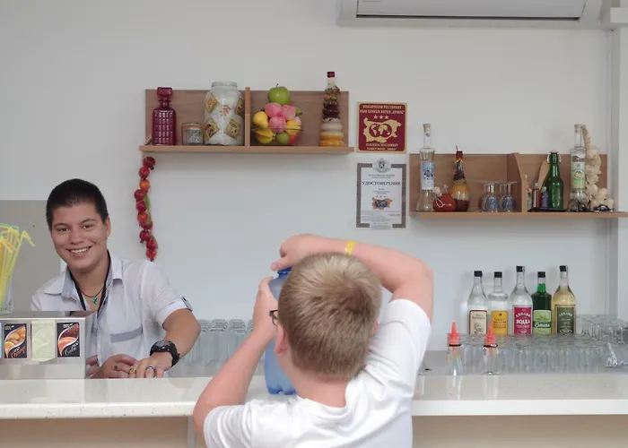 Family Orios 호텔 프리모르스코