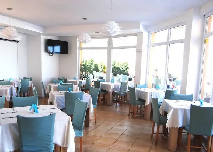 Family Orios Hotel 3*