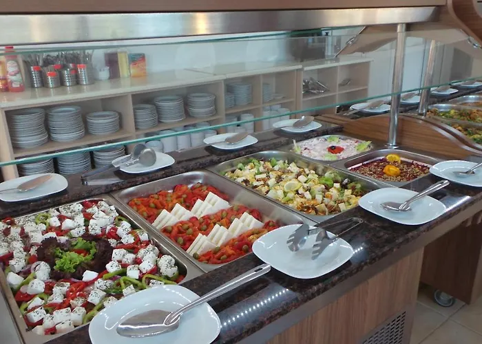 Family Orios Hotel 3*